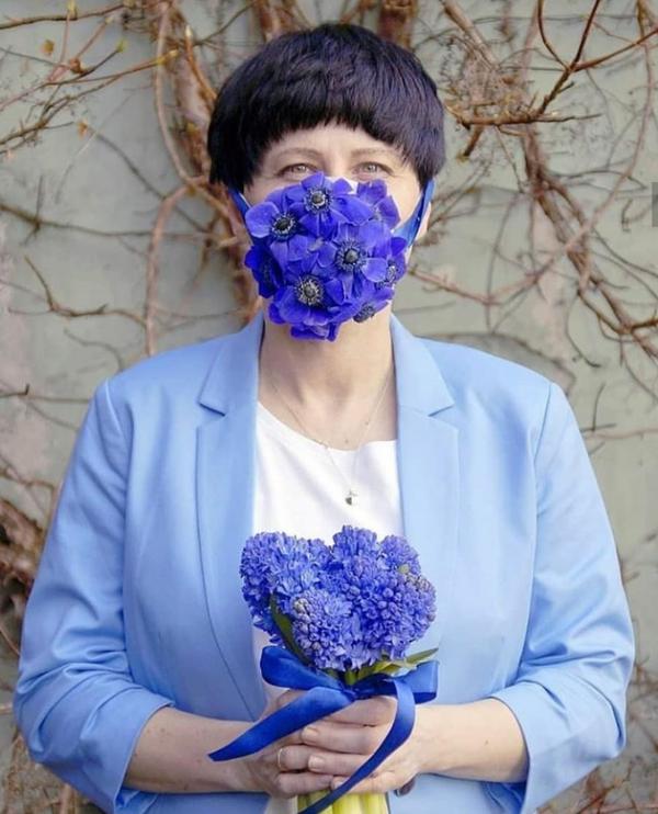 花艺奇思妙想 疫情之下的口罩花艺设计 知乎