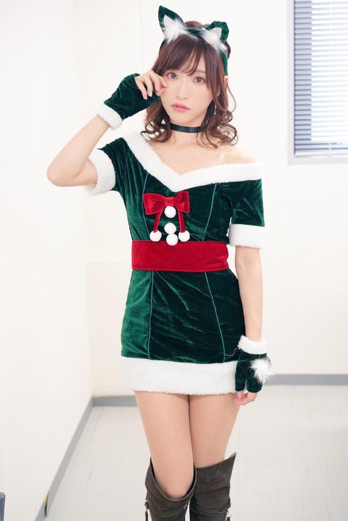 67676767…看到了白石茉莉奈,雾岛奈津美,彩乃奈奈,神胖儿