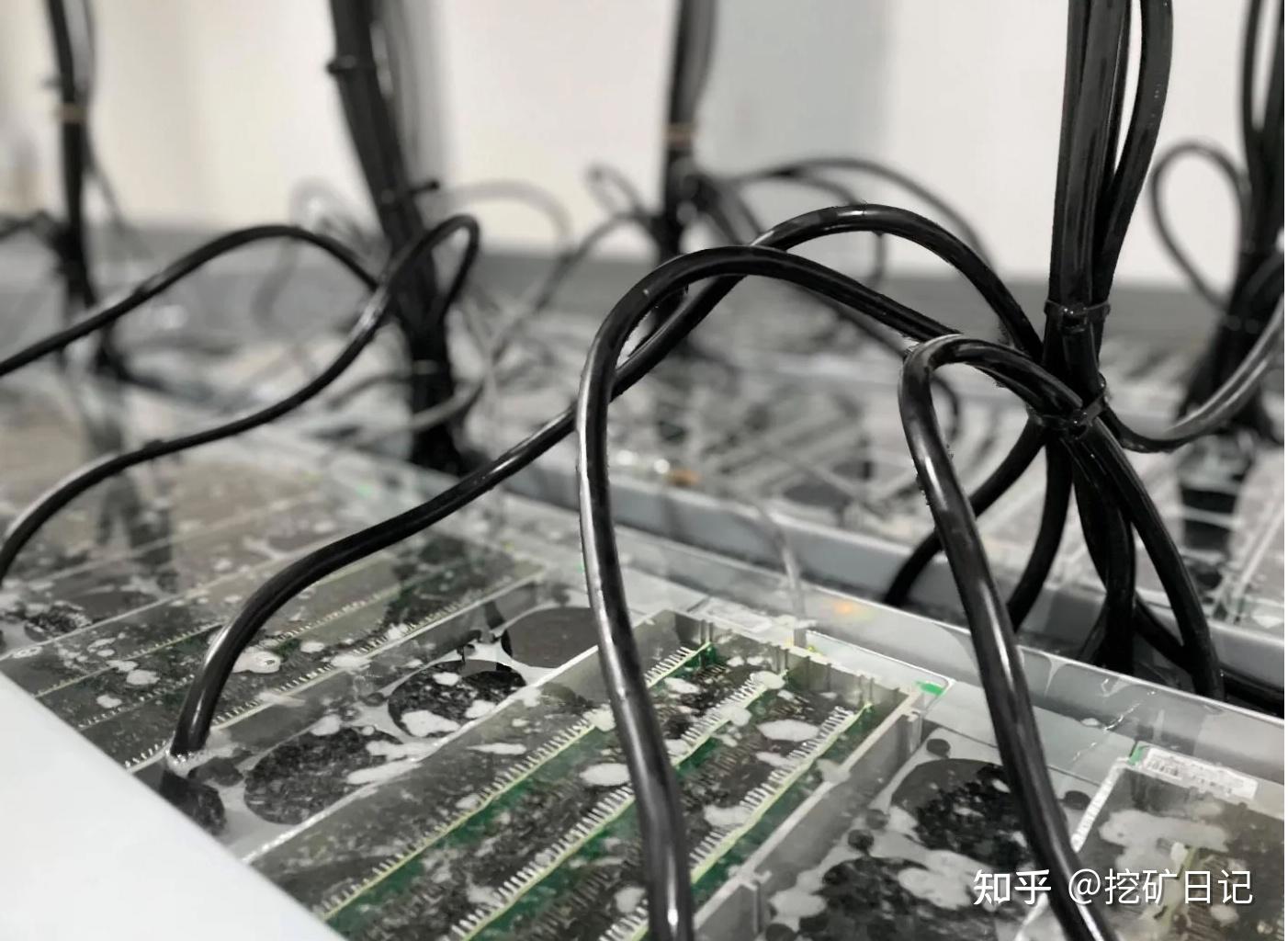 比特币矿机用油冷的优点与缺点- 知乎