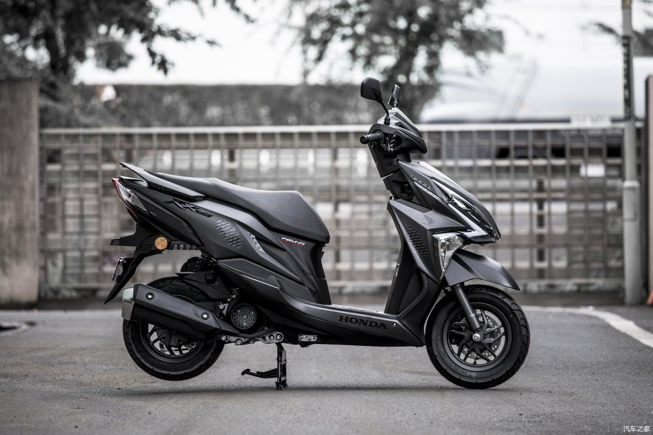 万元级小踏板绝佳之选新大洲本田裂行rx125