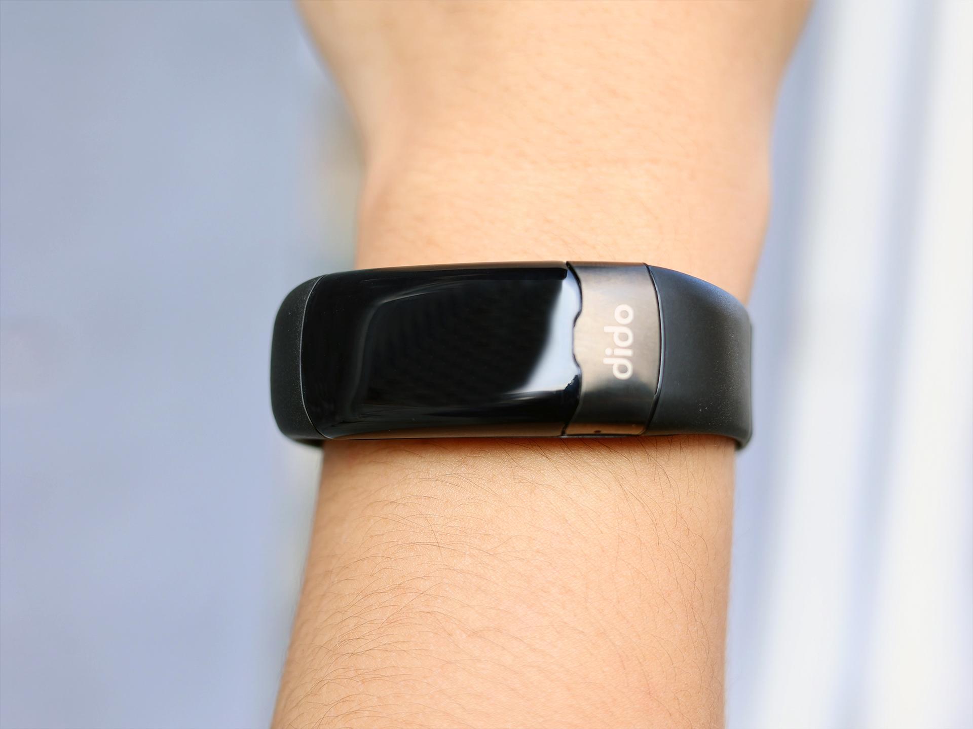 测量方便精准didoy2血压心电多功能手环真不错