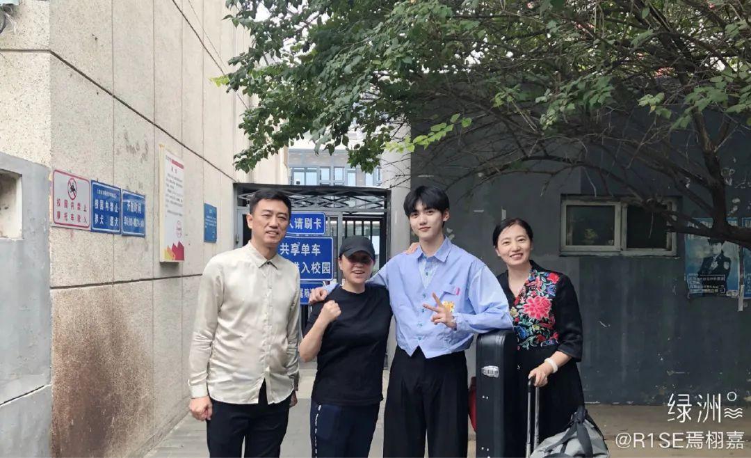 皇族?黑幕?龙丹妮:逆天去做的事,一定不是市场想要的 - 知乎