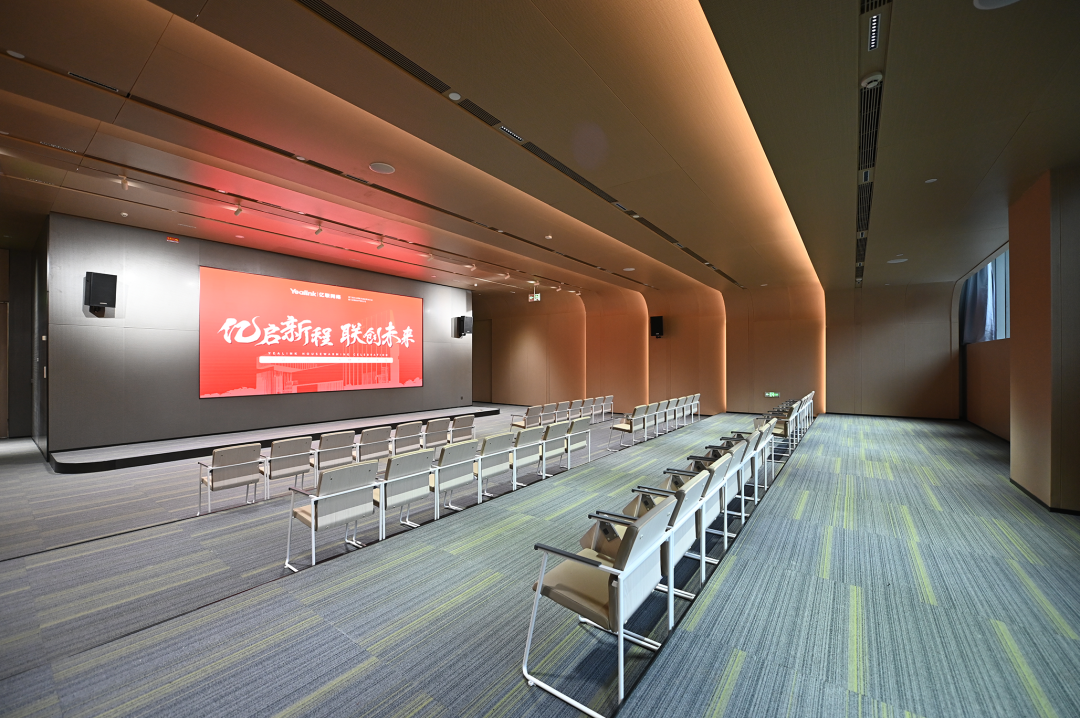 厦门亿联网络的新大楼办公环境怎么样?