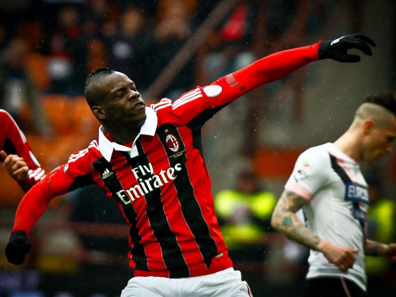 最有天赋的90后球星,性格摧毁了他的职业生涯,巴洛特利