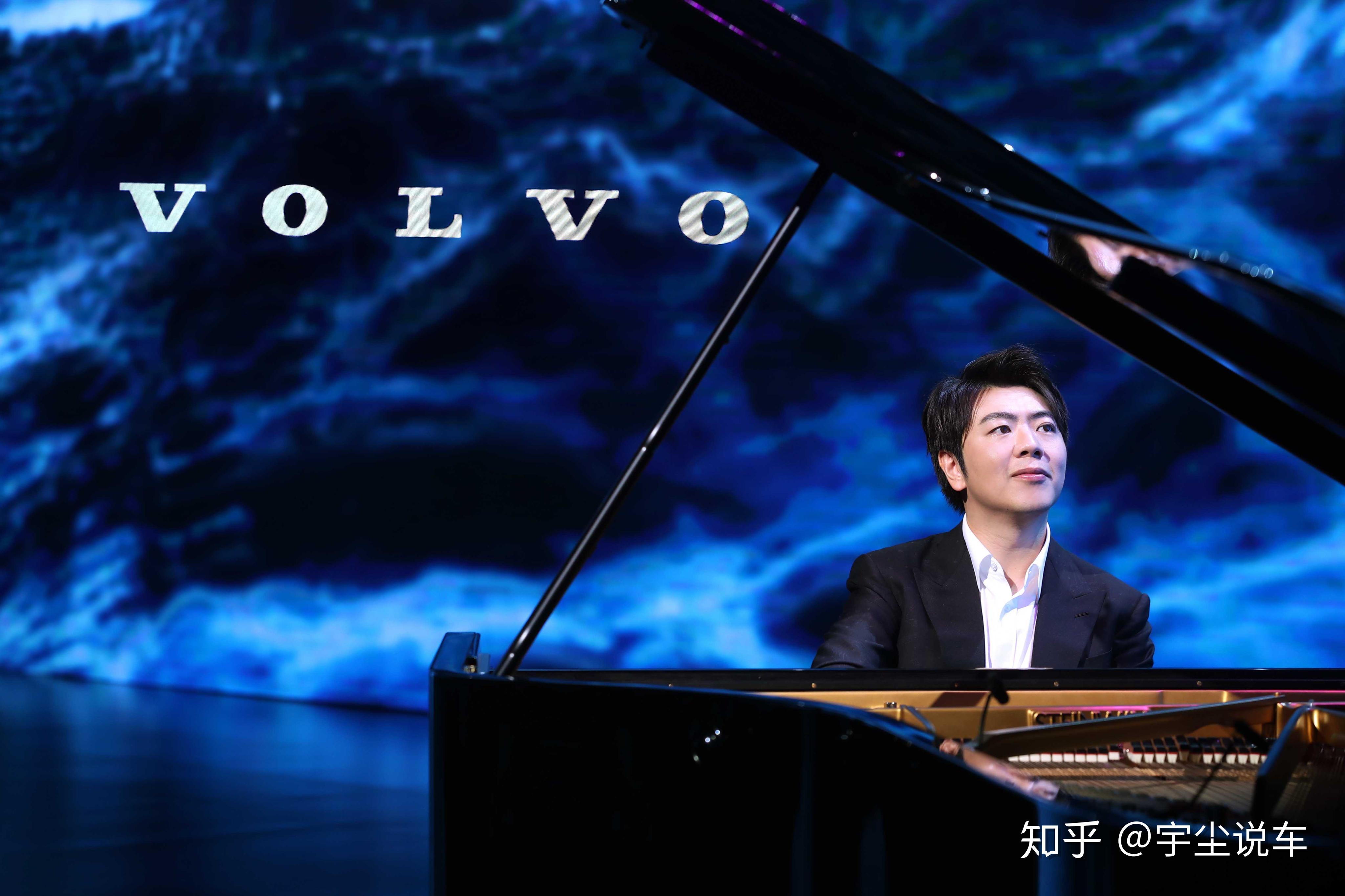 柏林爱乐乐团,美国五大交响乐团等世界所有顶级乐团合作的中国钢琴家