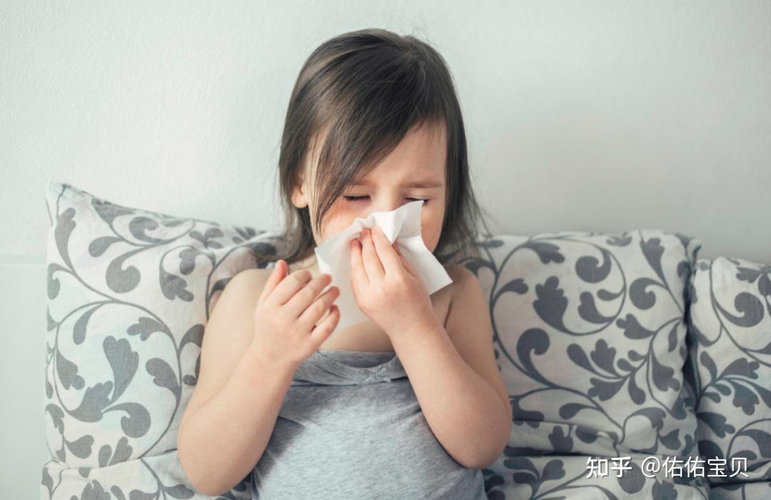 地给孩子用上头孢,阿莫西林等抗菌药物并不能减轻孩子咳嗽或缩短病程