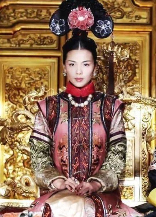 看完后宫三千佳丽的素颜照终于知道皇上有多苦了哈哈哈哈哈哈哈哈哈