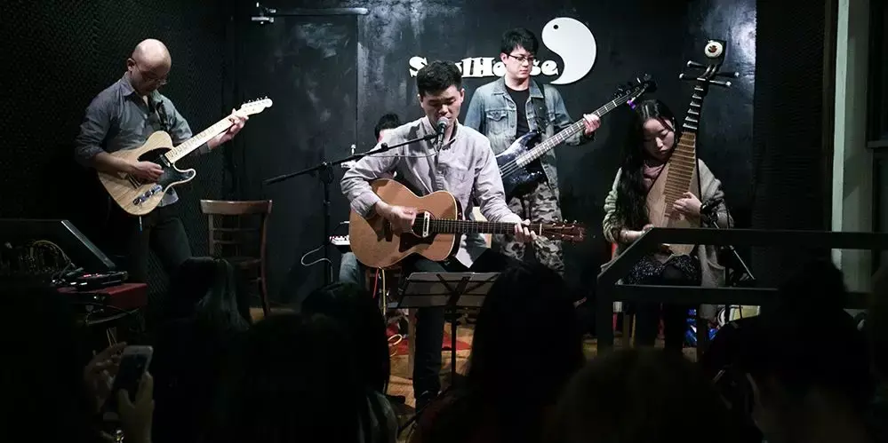 amanda流行乐队,带你感受身体与即兴的交融.