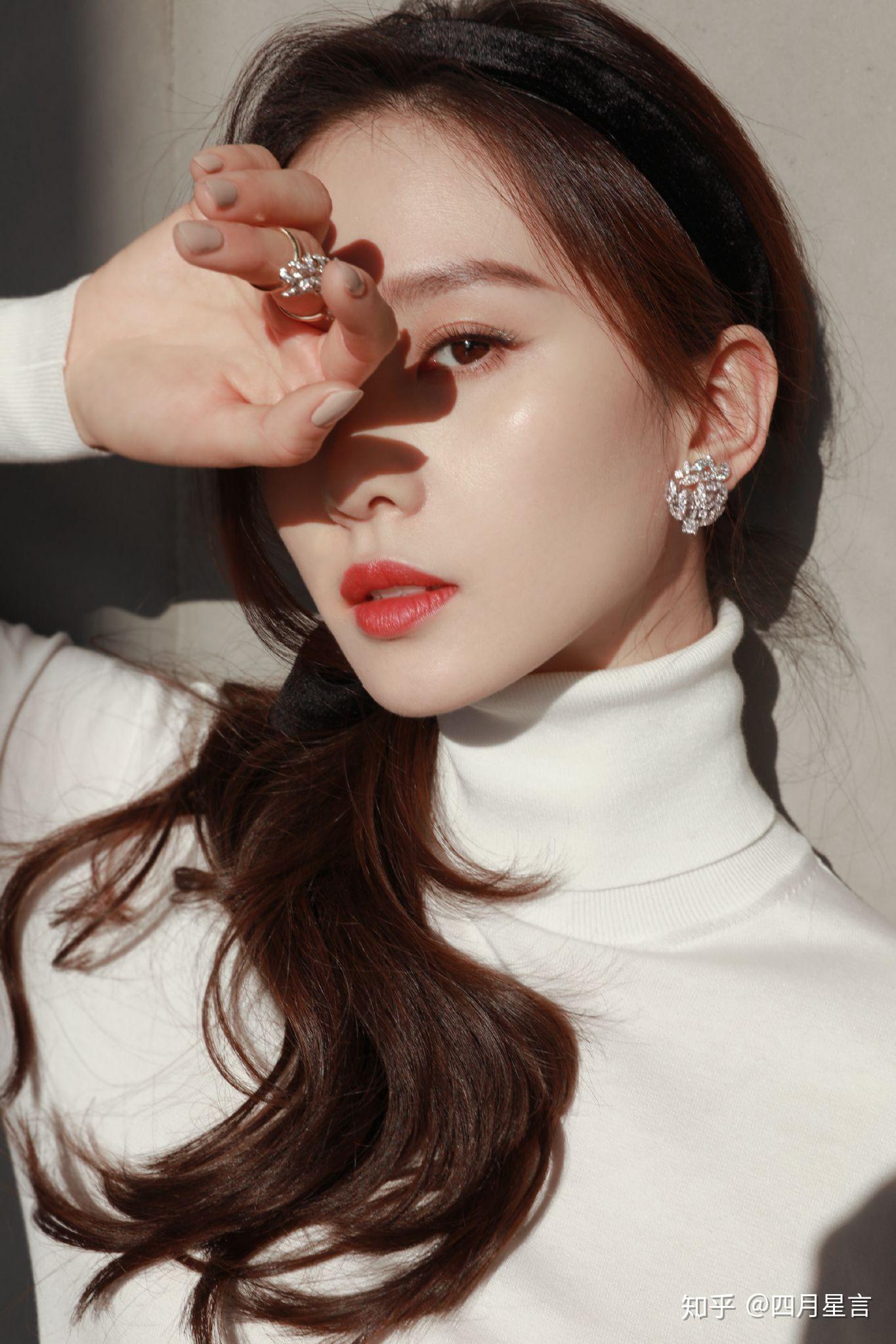 表白美丽的小姐姐四月星言