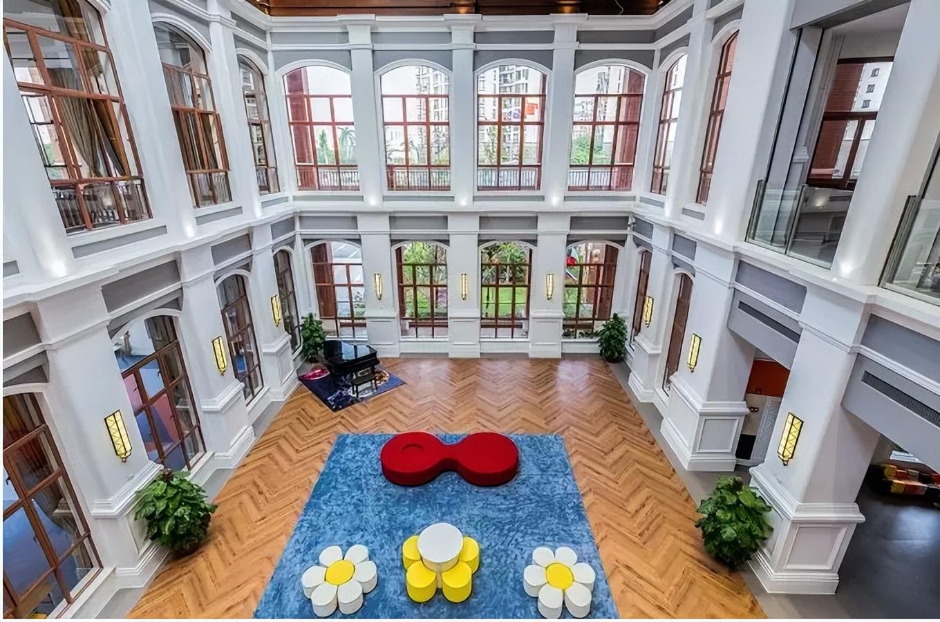 幼儿园变身记—佛山布鲁森国际幼儿园:突破教室形态的造梦