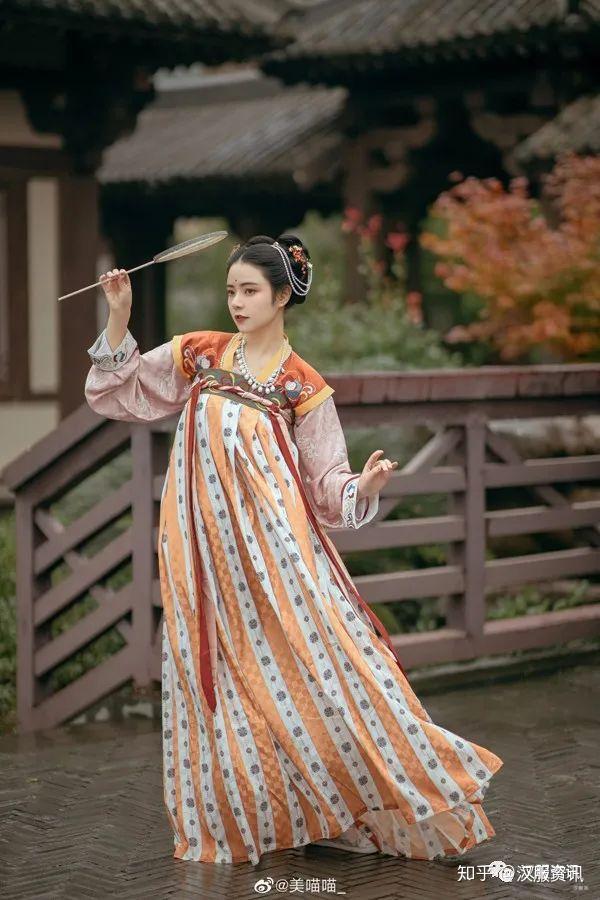 圣微vivi宫寒ghan猫夏小卡他们谁才是同袍心目中的众神之神