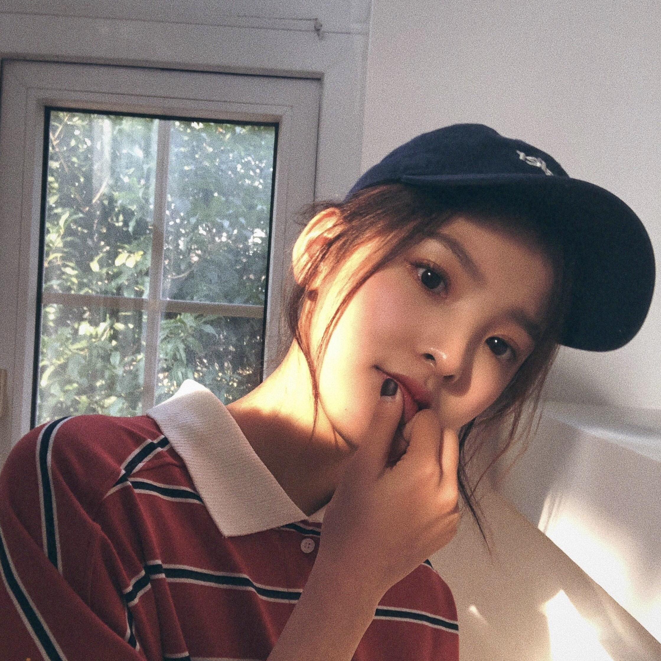 有好看的甜甜的章若楠小姐姐头像吗