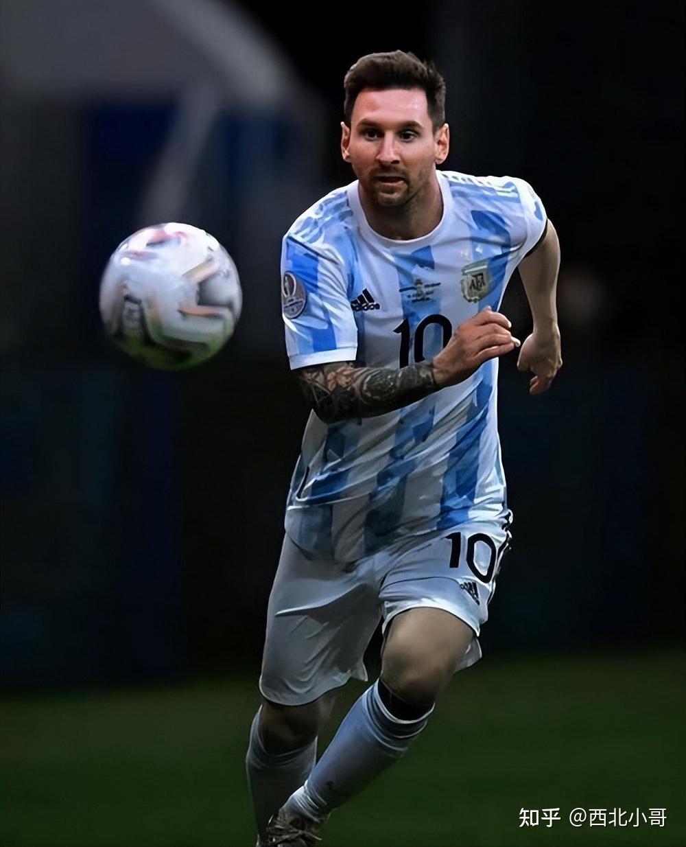 在2016年梅西坚定决心退出国家队的时候,一个15岁少年的信,挽留回了