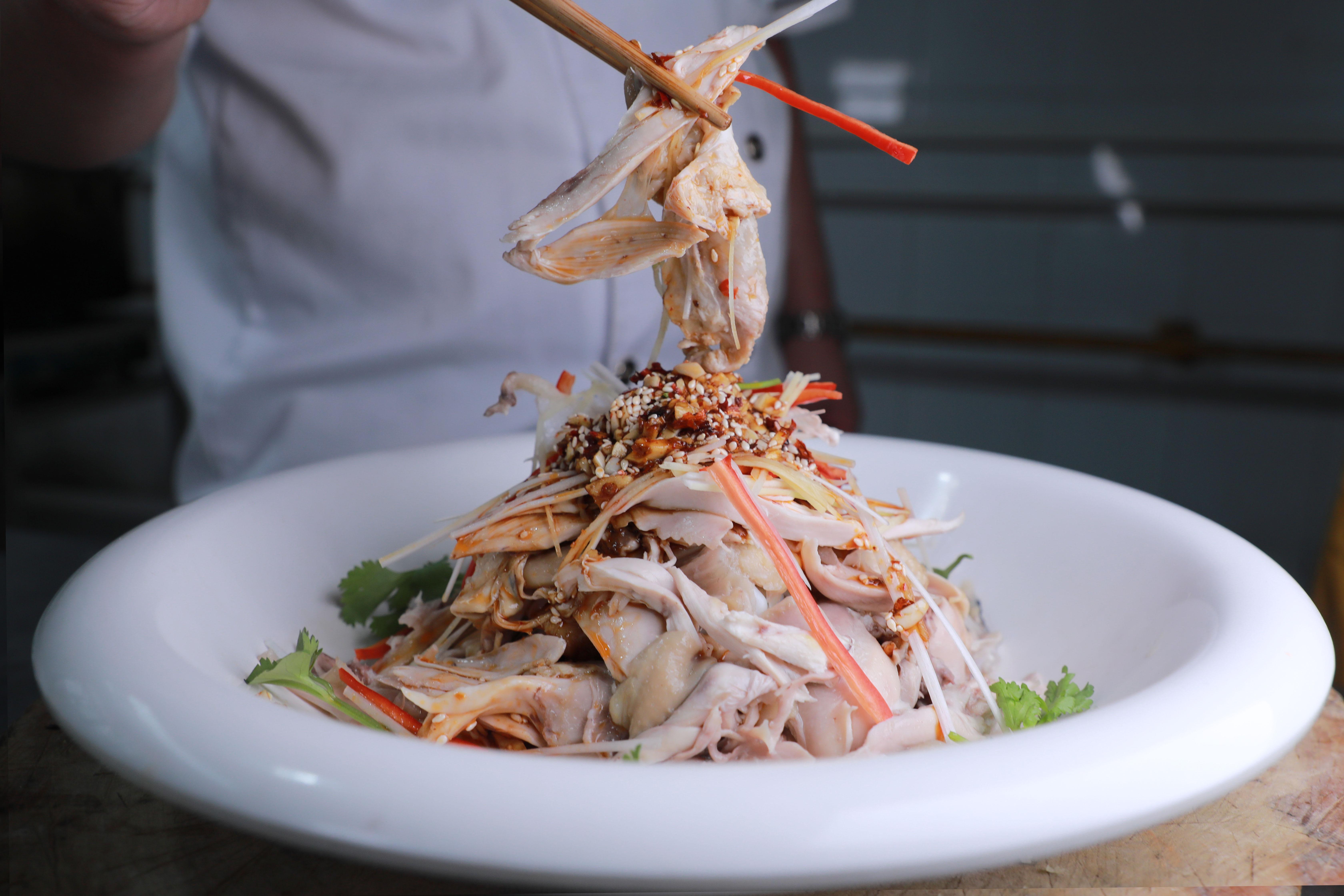 哪里学习正宗手撕鸡的做法步骤以及配料