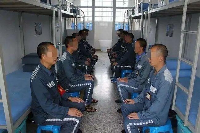 监狱服刑会被老犯人欺负吗?