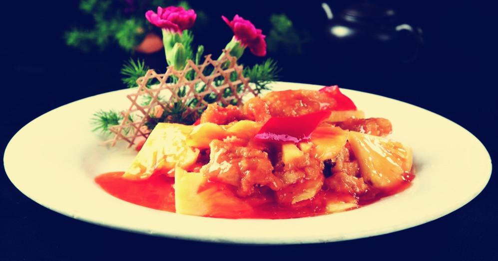 熟菠萝做菜,有哪些简单好吃的做法?