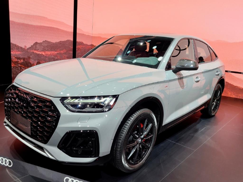 2020年北京车展:奥迪q5l sportback轿跑版车型全球首发亮相!