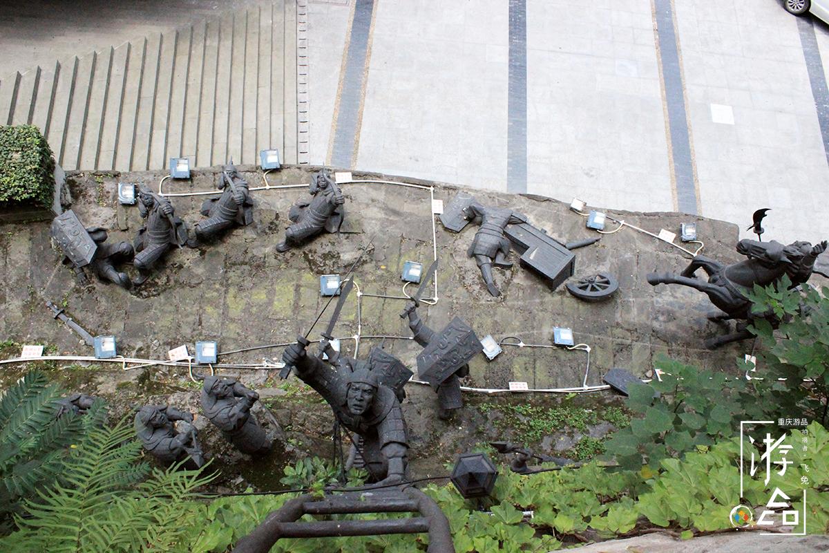 七星岗位于老重庆"开九门"之一的通远门,七星岗这个名字来源于当地小