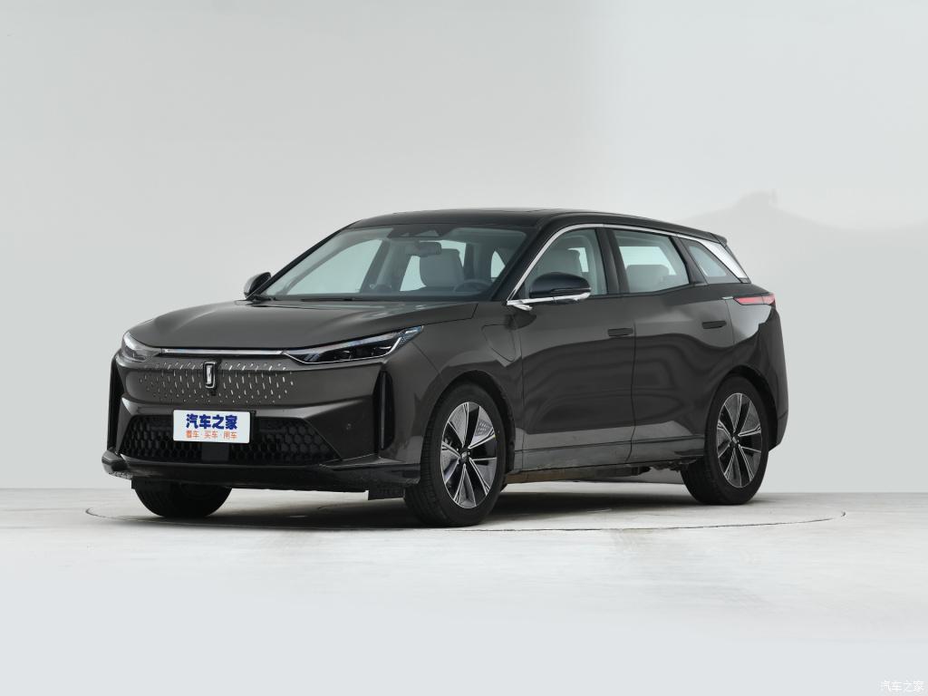 68万元起,奔腾e01重庆地区新车上市