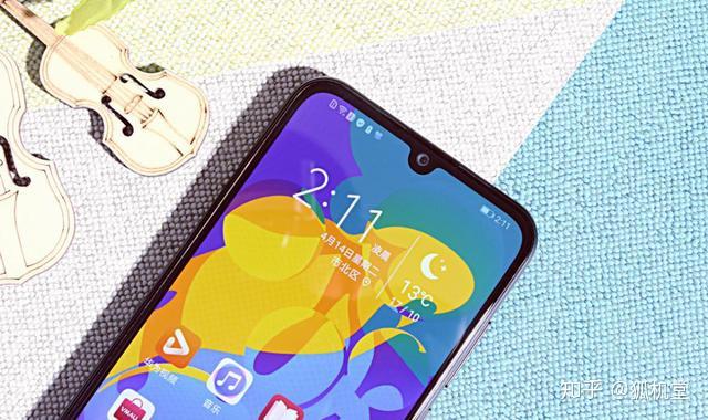 哪款手机拍照好看性能又好续航 v2-28162b1ea062c48f370699f6bd8df953_r.jpg