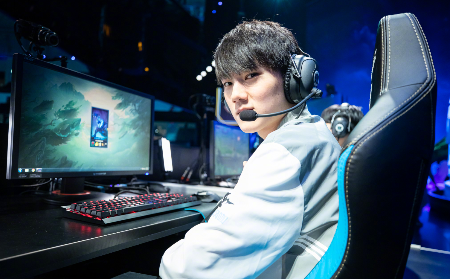 jackeylove是怎么帮ig收下2018英雄联盟s赛世界冠军的