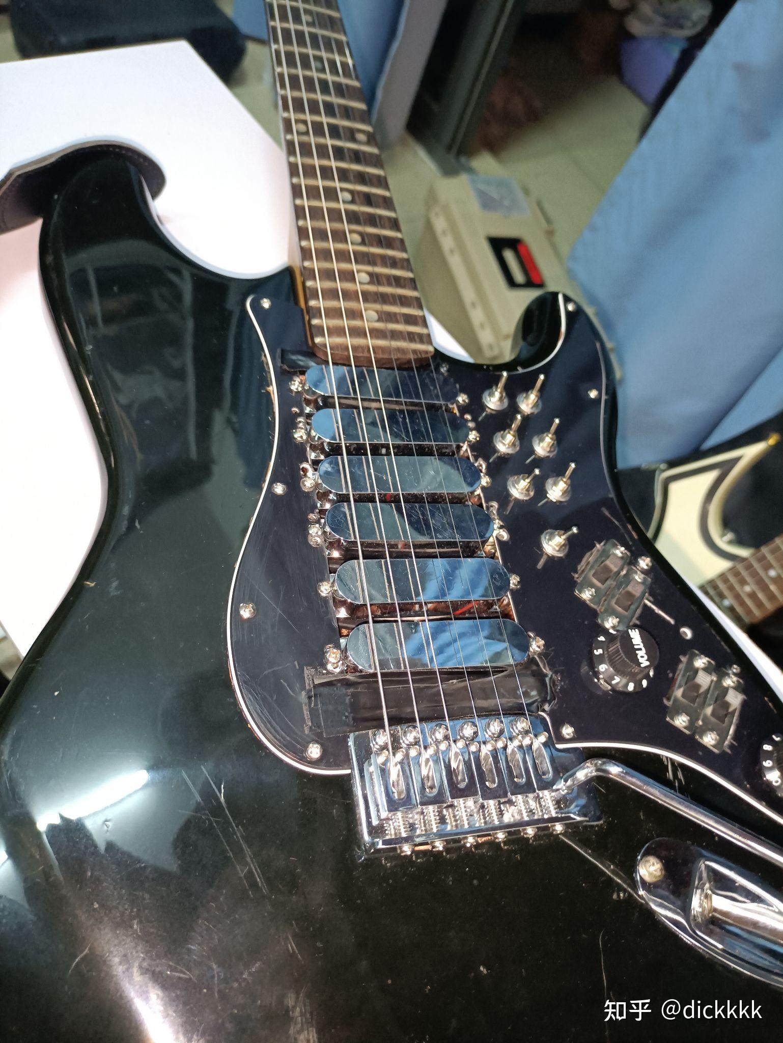 自己diy的stratocasterst电吉他