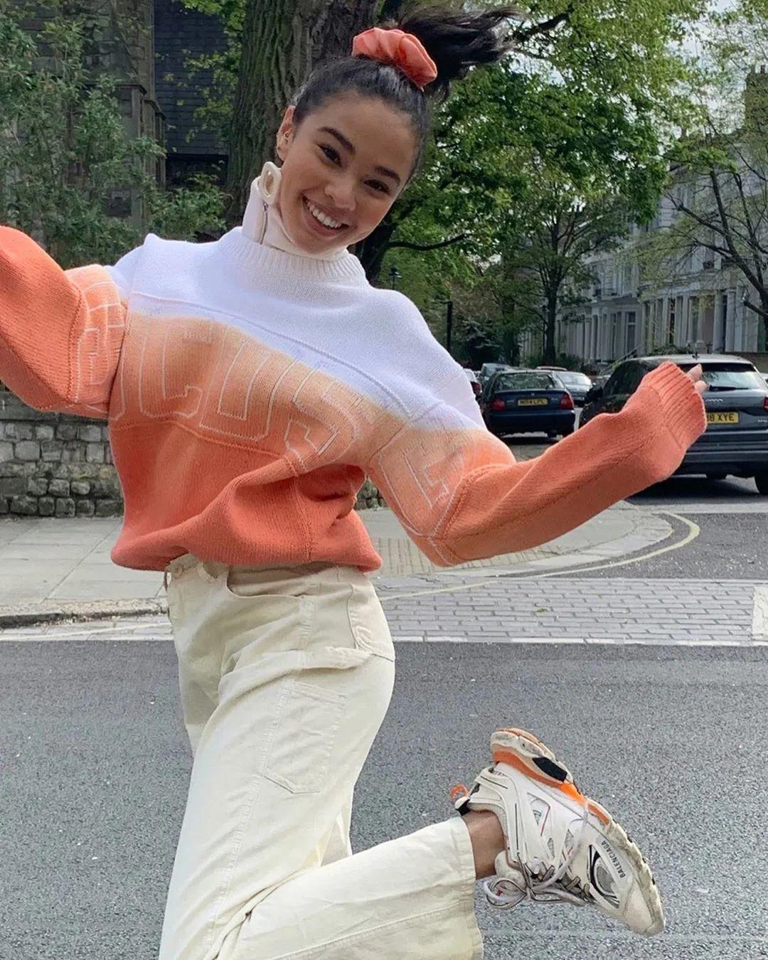 upopstyle超会拍这位博主的pose教科书你必须拥有