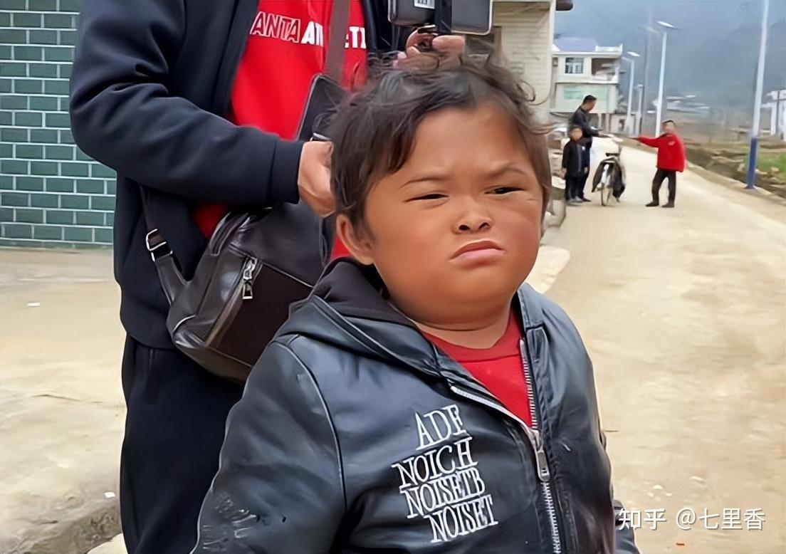 曾火爆全网的"小马云",流量散去后回农村,现状太凄凉