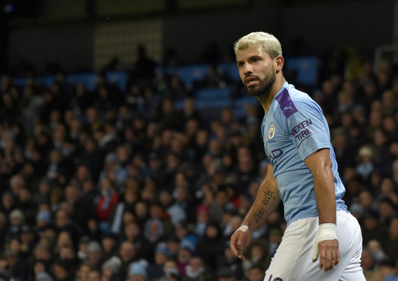 阿圭罗对大卫路易斯有两次糟糕铲球是他防守把我逼急了