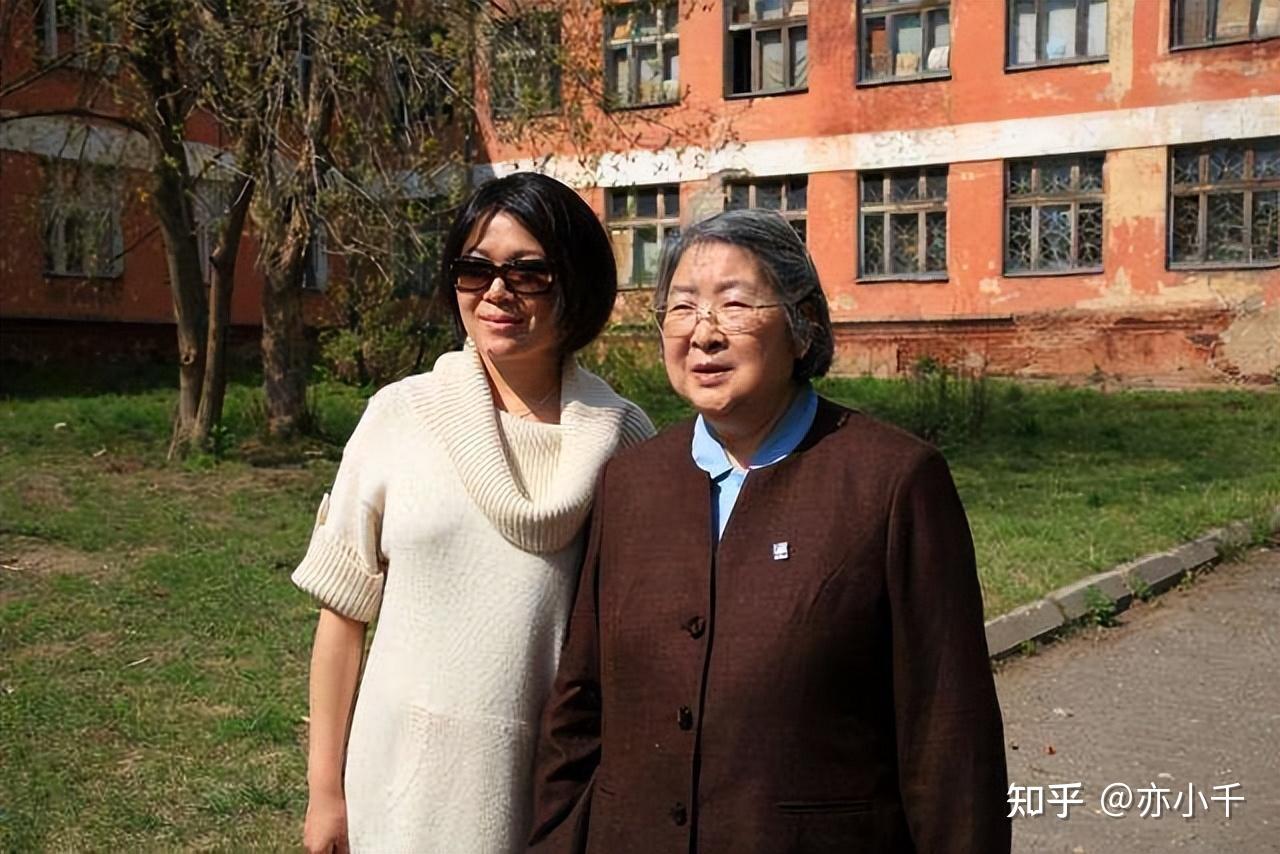 孔东梅:毛主席的外孙女,继承了贺子珍的温柔漂亮,下巴也有颗痣 - 知乎