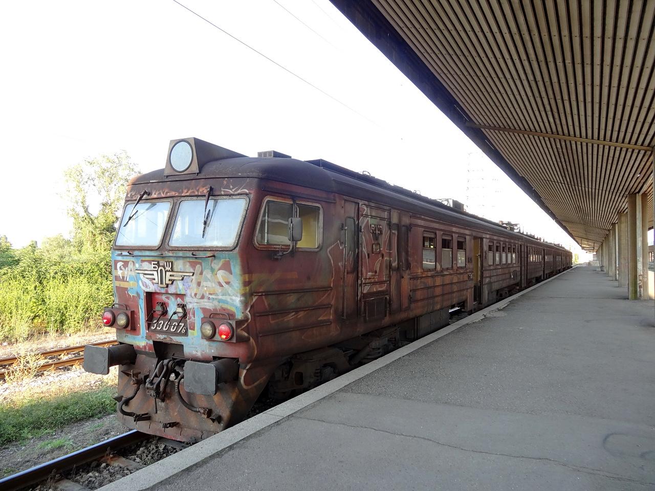 科普来自拉脱维亚的保加利亚国家铁路32型和33型电力动车组列车