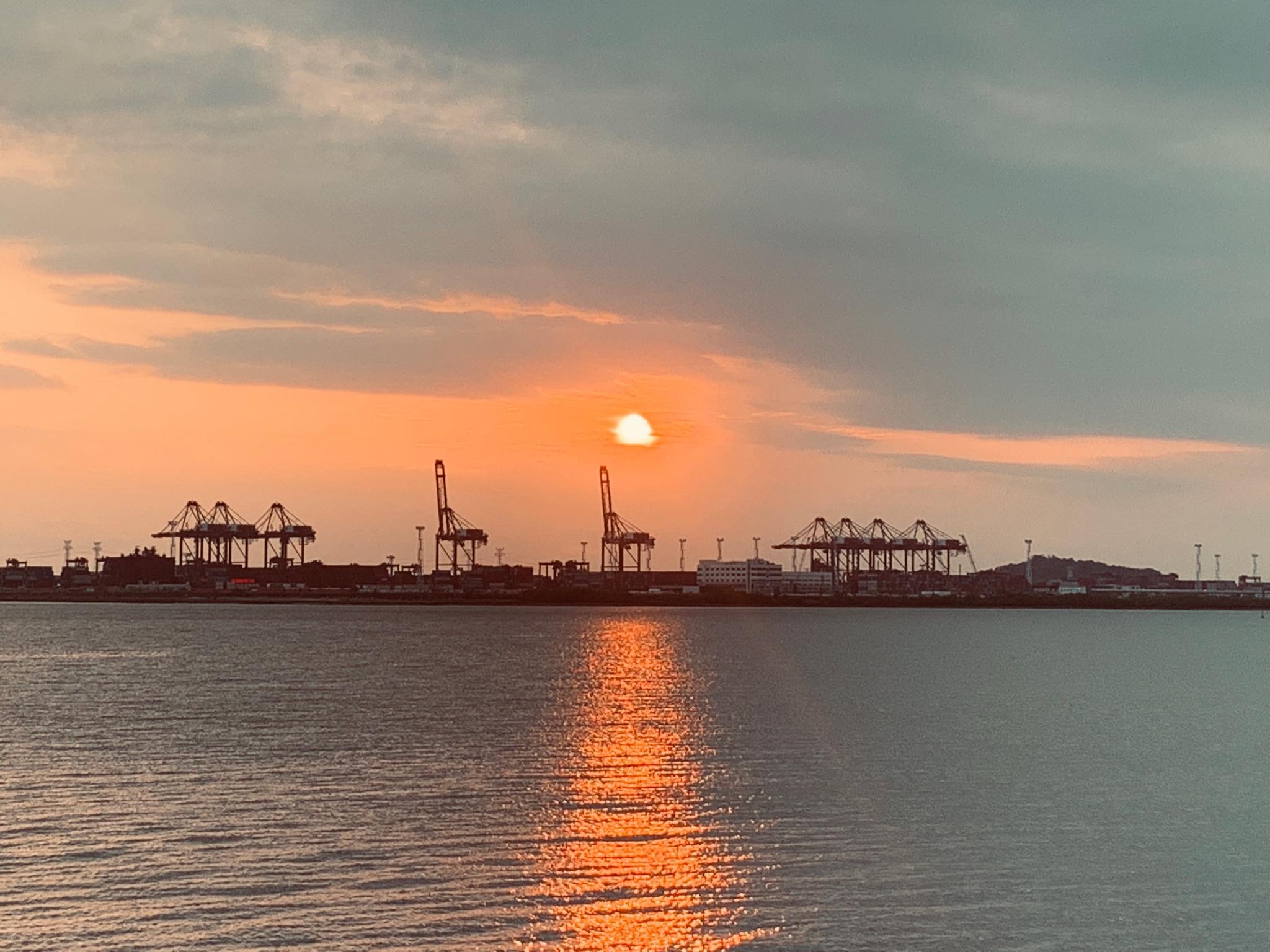 可不可以秀一下你拍过最美的天空