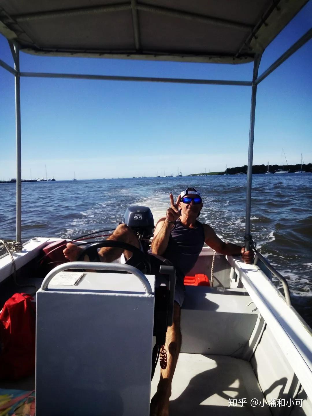 和我们一起去澳洲人家里换宿开船出海找鳄鱼