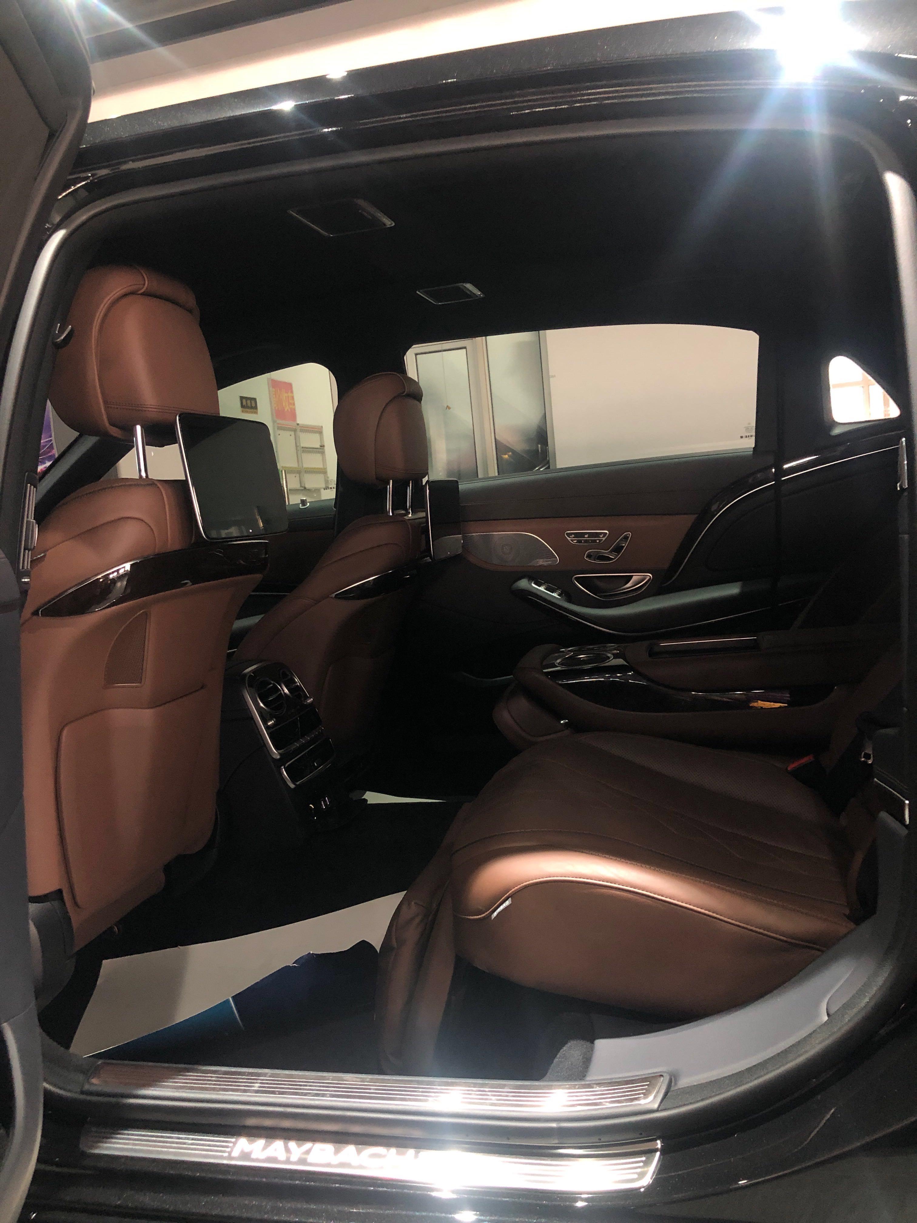 买主看车超百万级迈巴赫s450车行妹子开车能力强