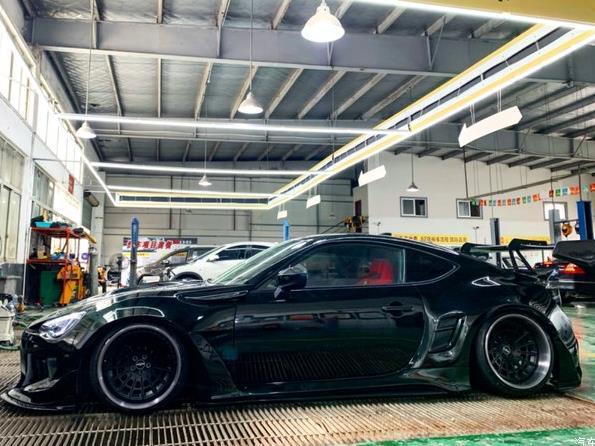 丰田86续情怀后的全国第二台 机器人robot 宽体套件 知乎