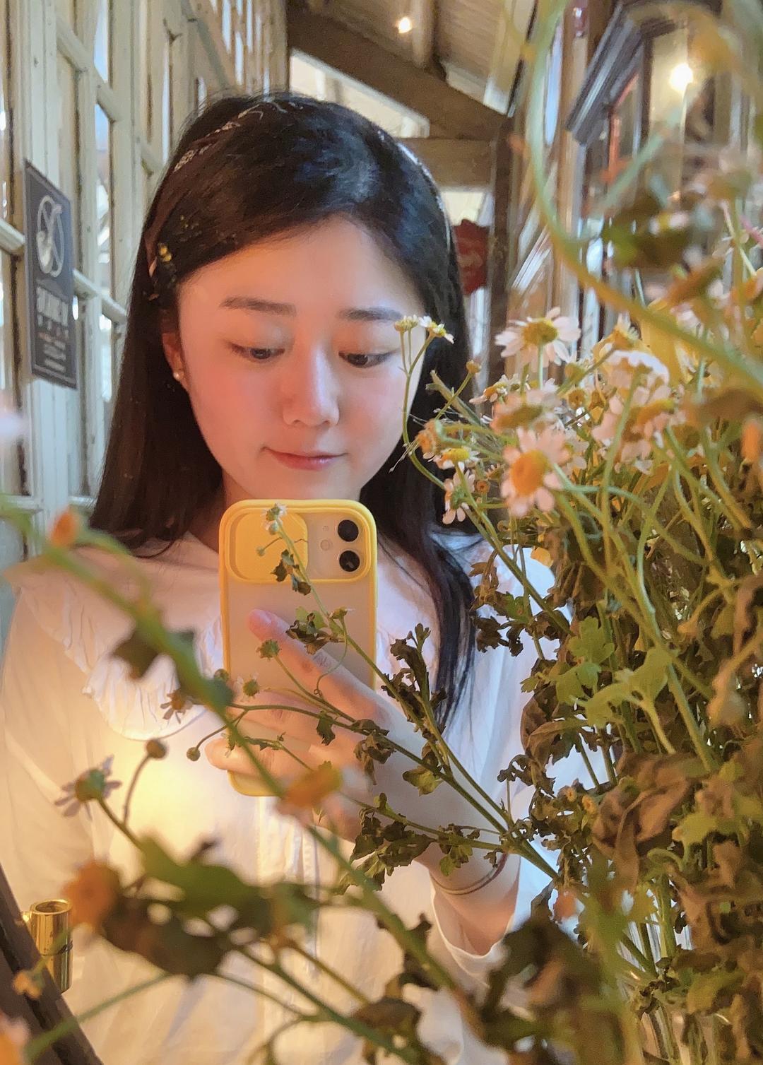 27岁女诚意交友熟人请当没看到我现在只想脱单