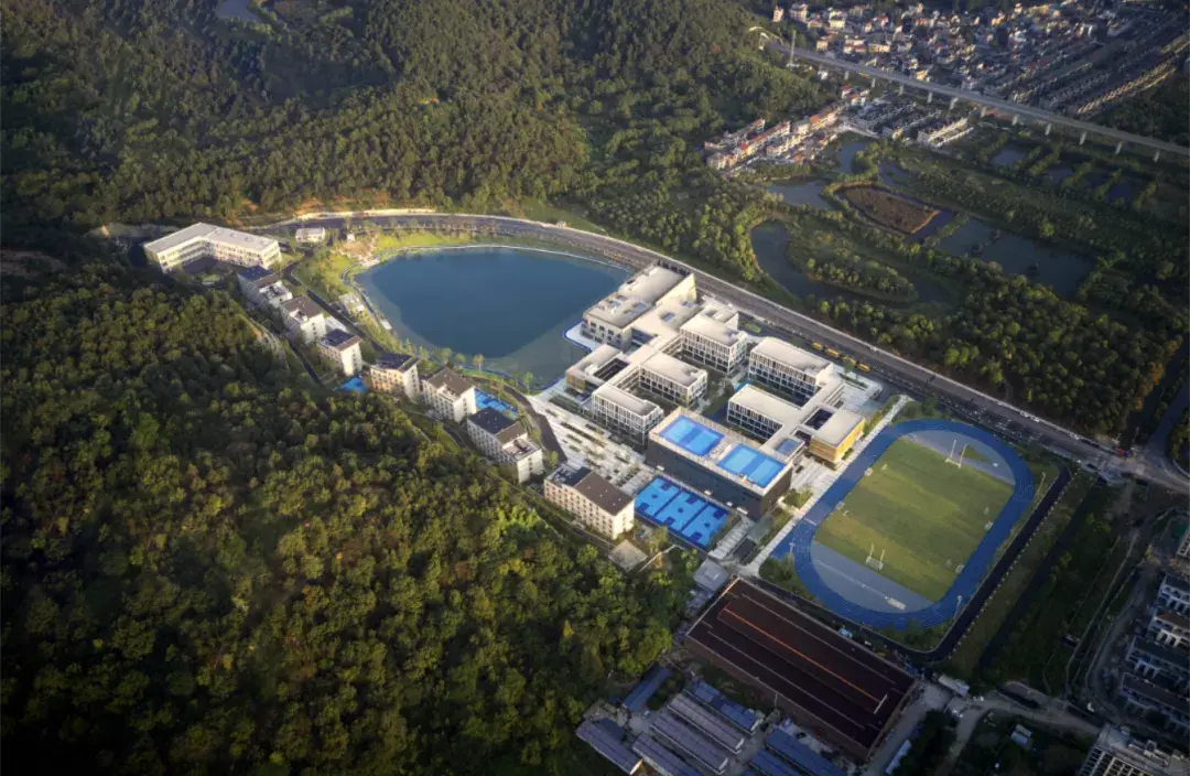 创校时霸屏的杭州威雅首个学期即将收尾符合大家的期待了吗