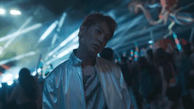 《寄生兽:灰色部队》R级大尺度,Netflix爽剧又杀疯了! - 知乎