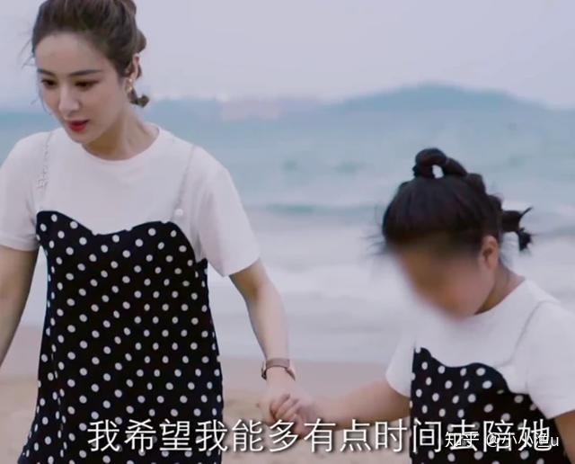 薇娅女儿正脸照罕曝光,肉嘟嘟圆脸超可爱