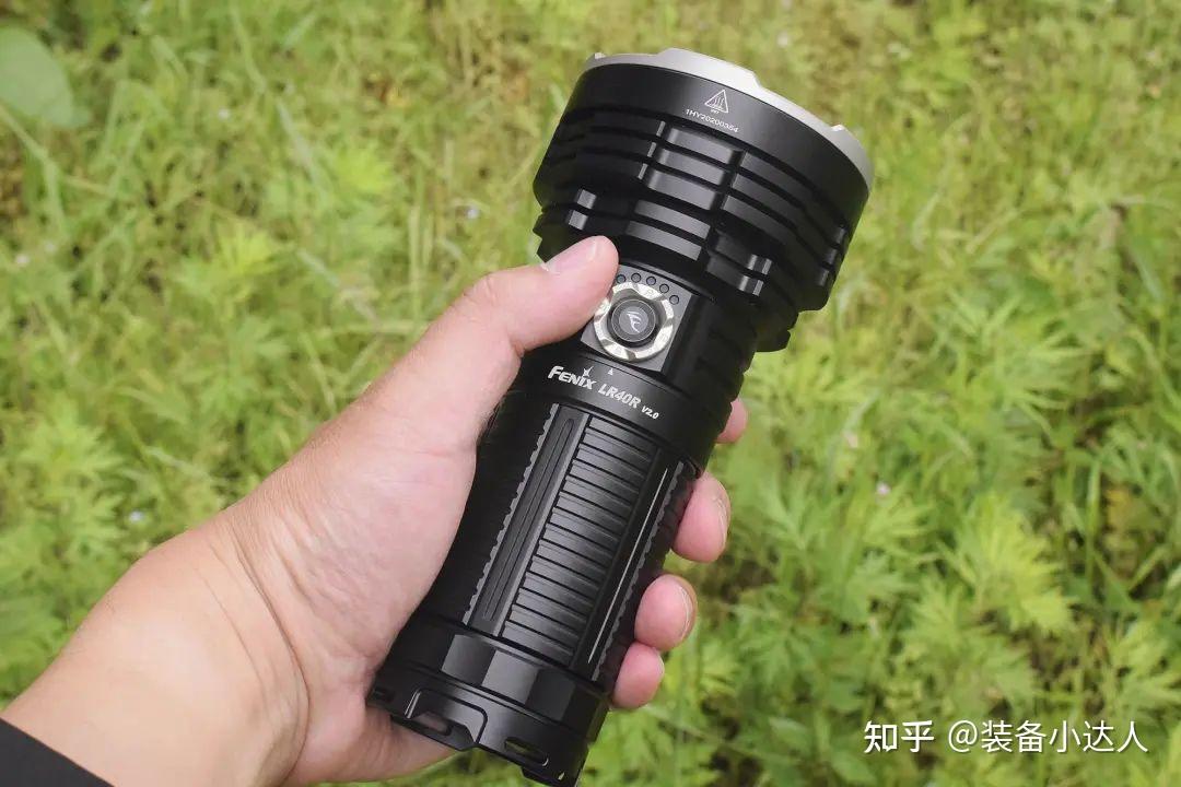 测评丨全能悍将,fenix lr40r v2.0户外搜索强光手电体验