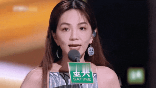 “他把手伸进裤子里”知名女星Ella自曝被性侵,全网都恶心吐了! - 知乎