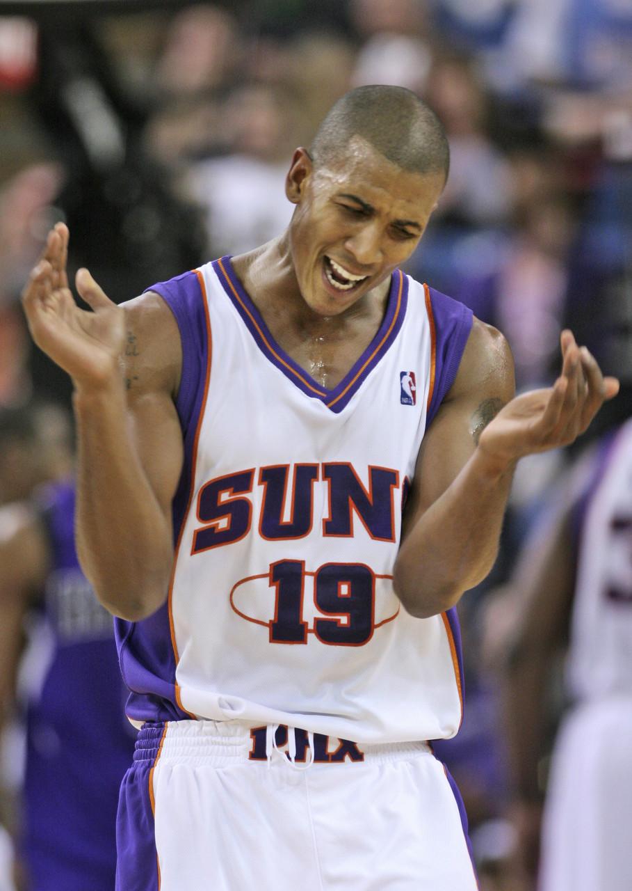 拉加贝尔美国球员大多数都不习惯fiba用球质感不同影响投篮