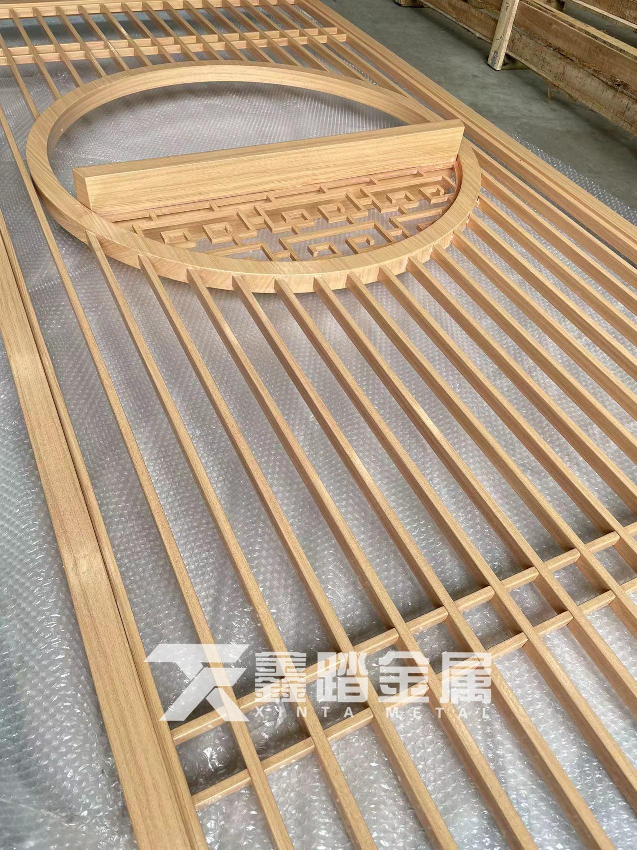 新中式家居不锈钢木纹色屏风 - 知乎