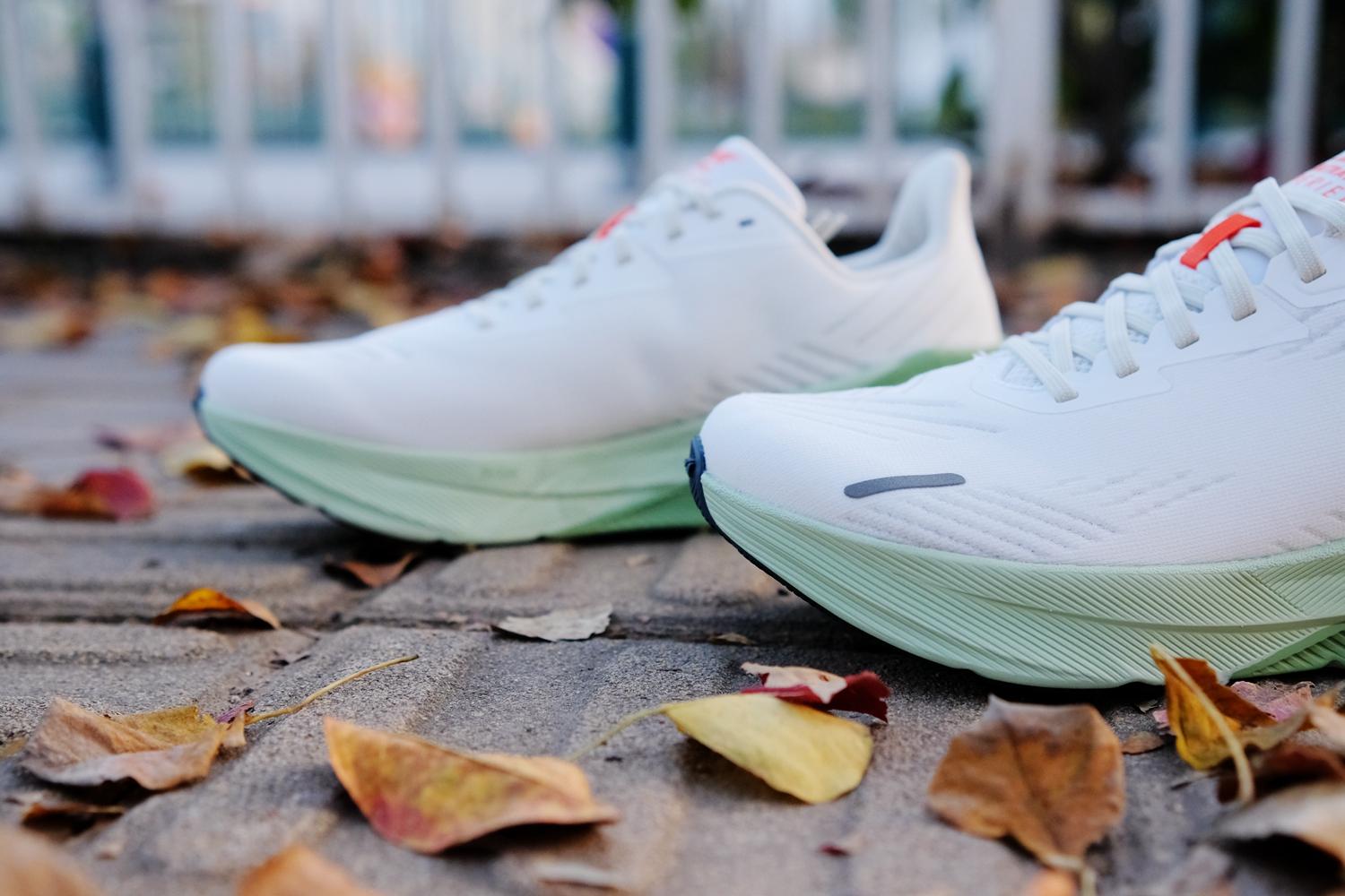 "零落差"家族的叛逆小子:4mm落差altra奥创fwd experience跑鞋