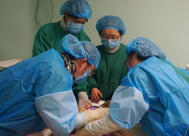 泸州美婴儿妇产医院首例水中分娩成功 - 知乎