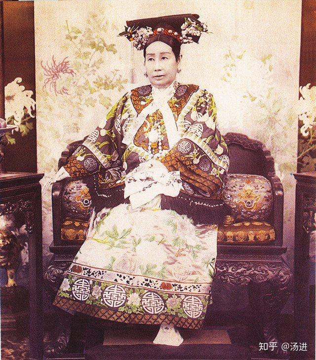 这个老太婆害了中国