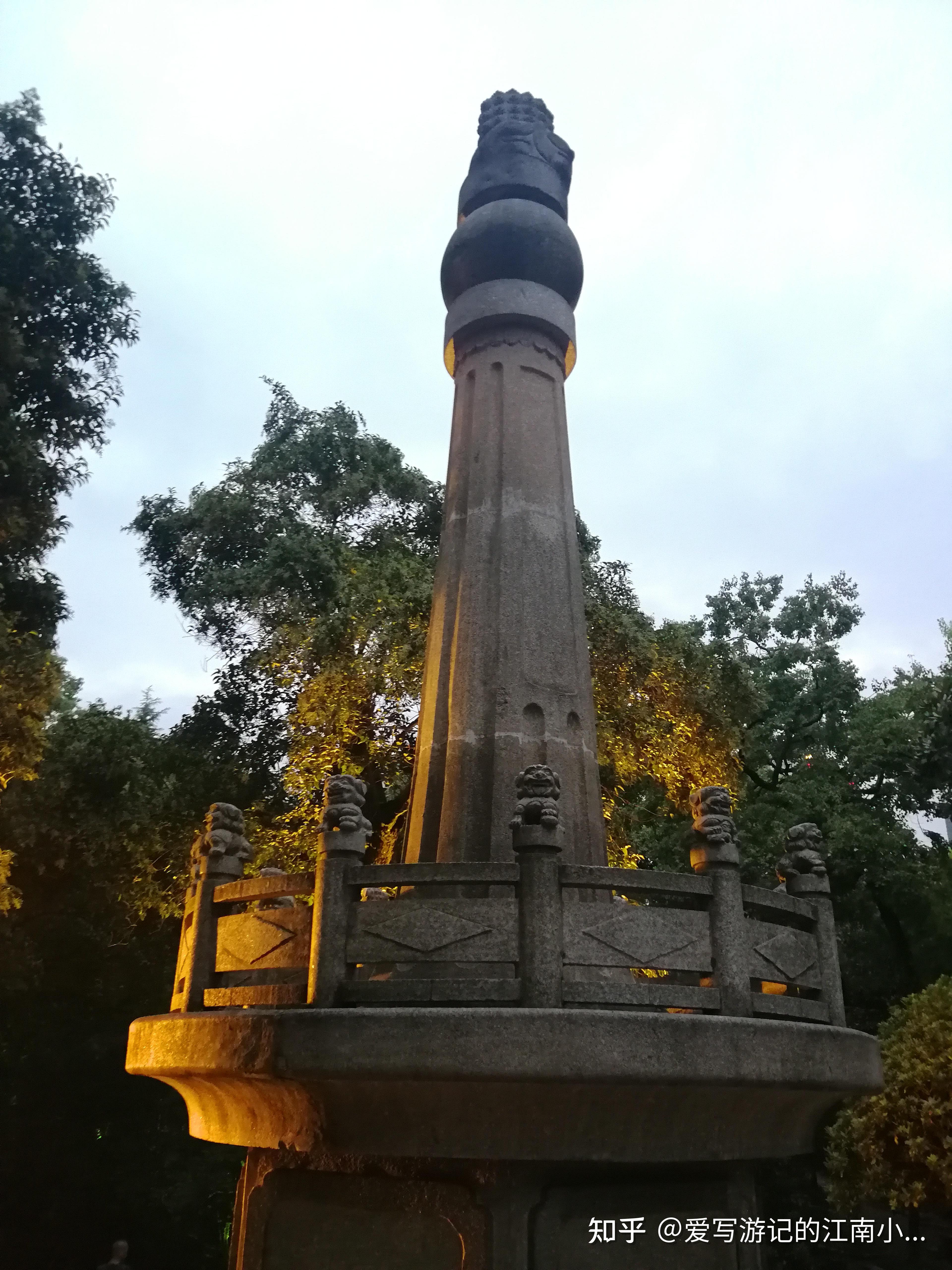 来天心阁公园瞻仰崇烈塔是为纪念抗战胜利修建的建筑造型别致