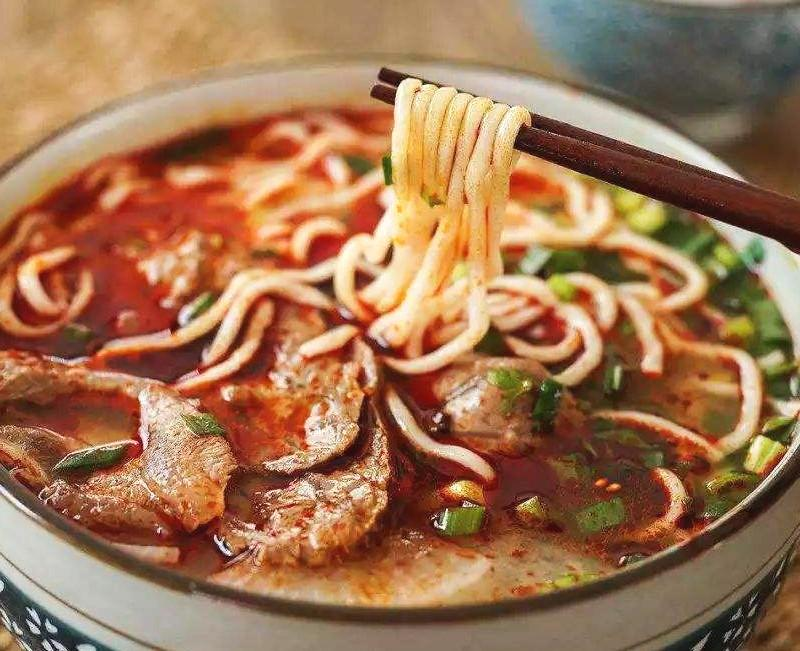 宁夏旅游必吃的特色美食推荐羊肉搓面低音号导游