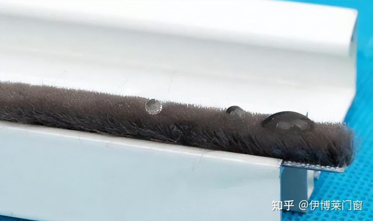 门窗知识 | 小小毛条虽不起眼，却是不能忽视的重要辅件 - 知乎
