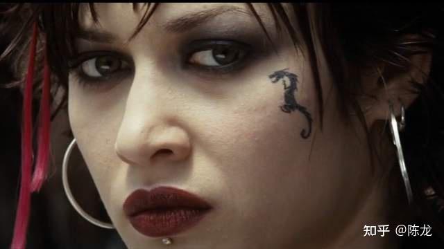 一段电影人生:杀手代号47,杀手遇上一个人,成为一个有温度的人